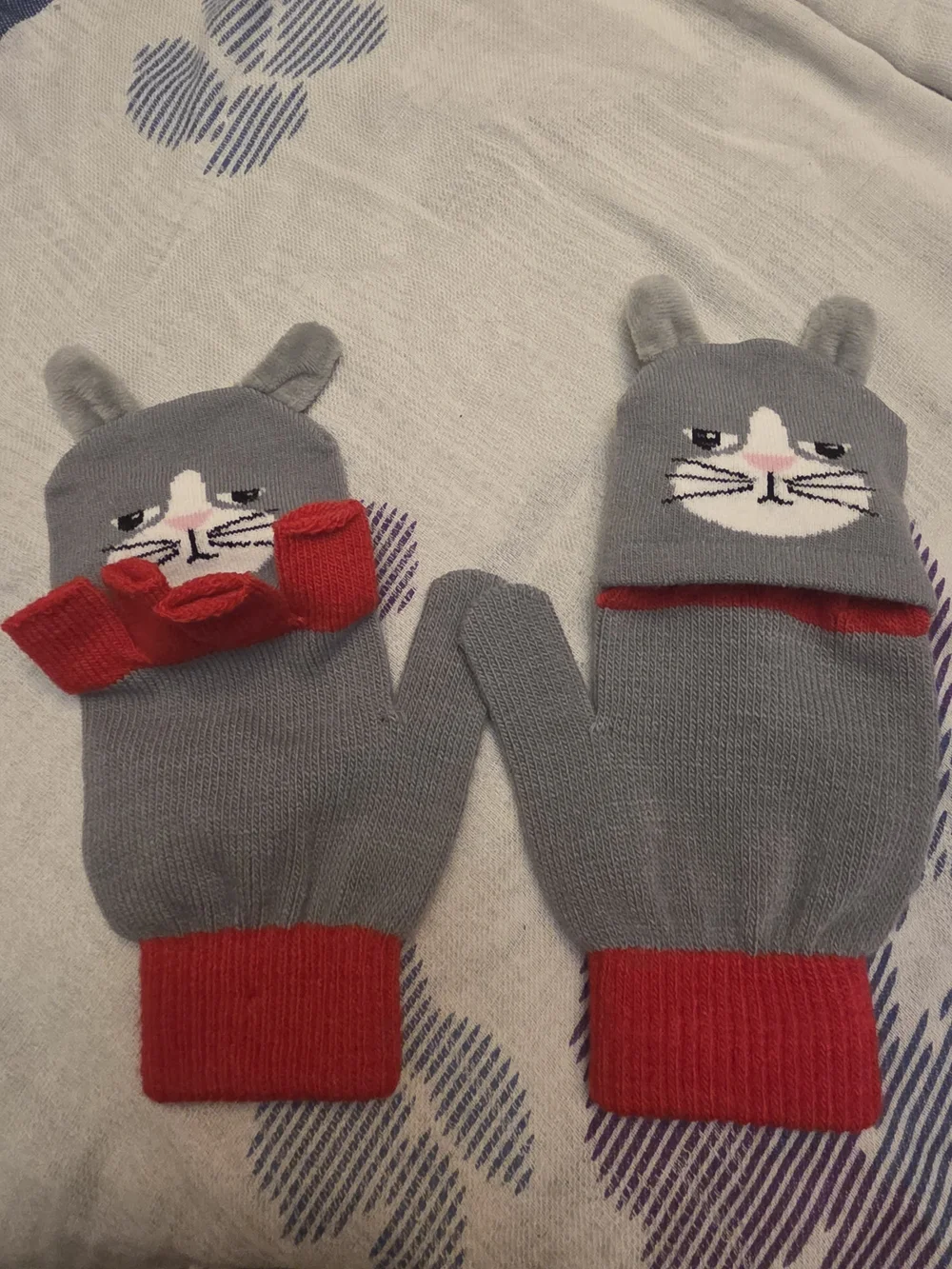 Kids Red & Gray Cat Convertible Mittens
